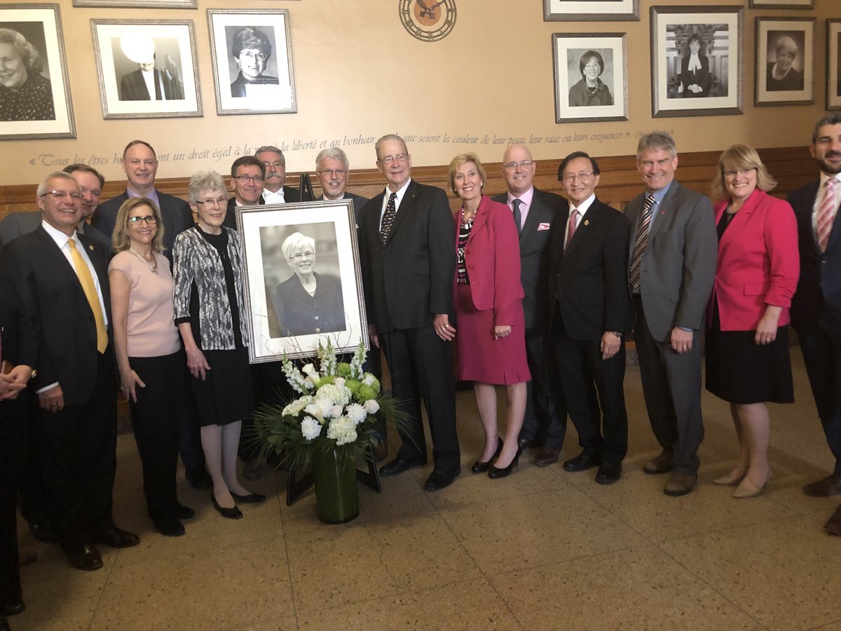Thank you to Speaker @DaveLevac for your work to showcase the achievements of women in Ontario through The Remarkable Assembly. Honoured to be included.