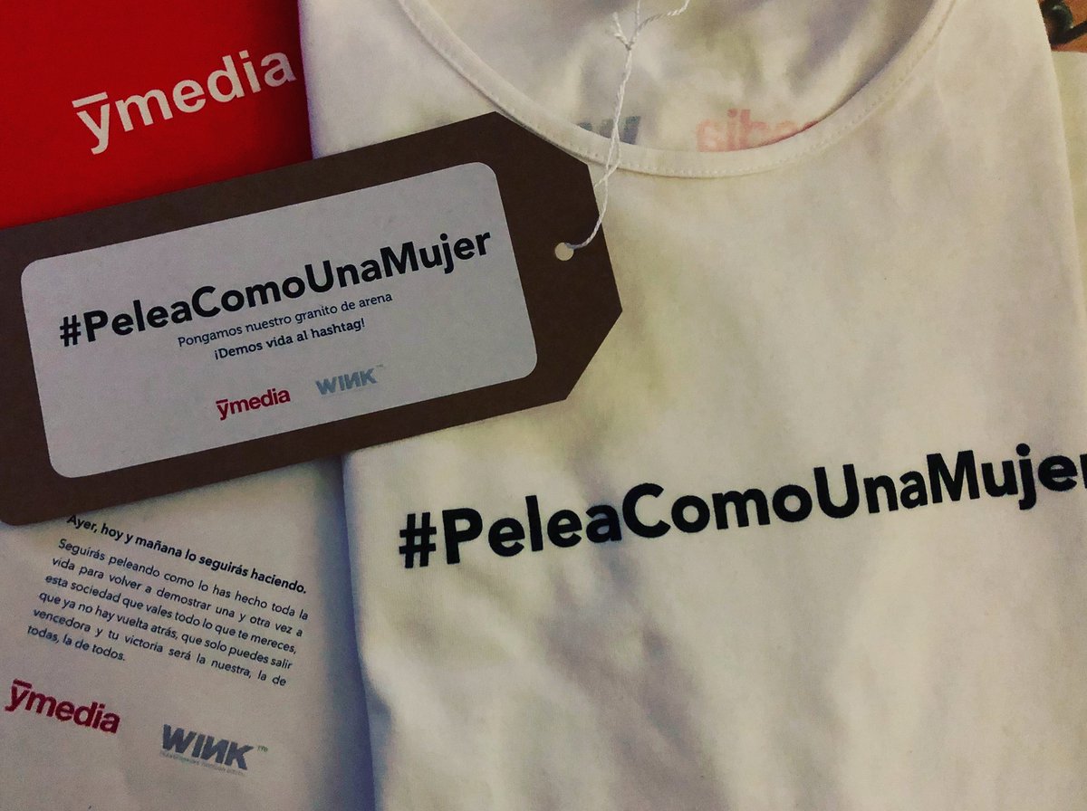EvaFlorz's tweet photo. Preparando el outfit de mañana. Orgullosas de ser mujeres, de trabajar como trabajamos, de acercarnos cada vez más a lo que nos merecemos #PeleaComoUnaMujer #ymediawomen @canalymedia #8Marzo2018 https://t.co/Ffz0f6Epcz