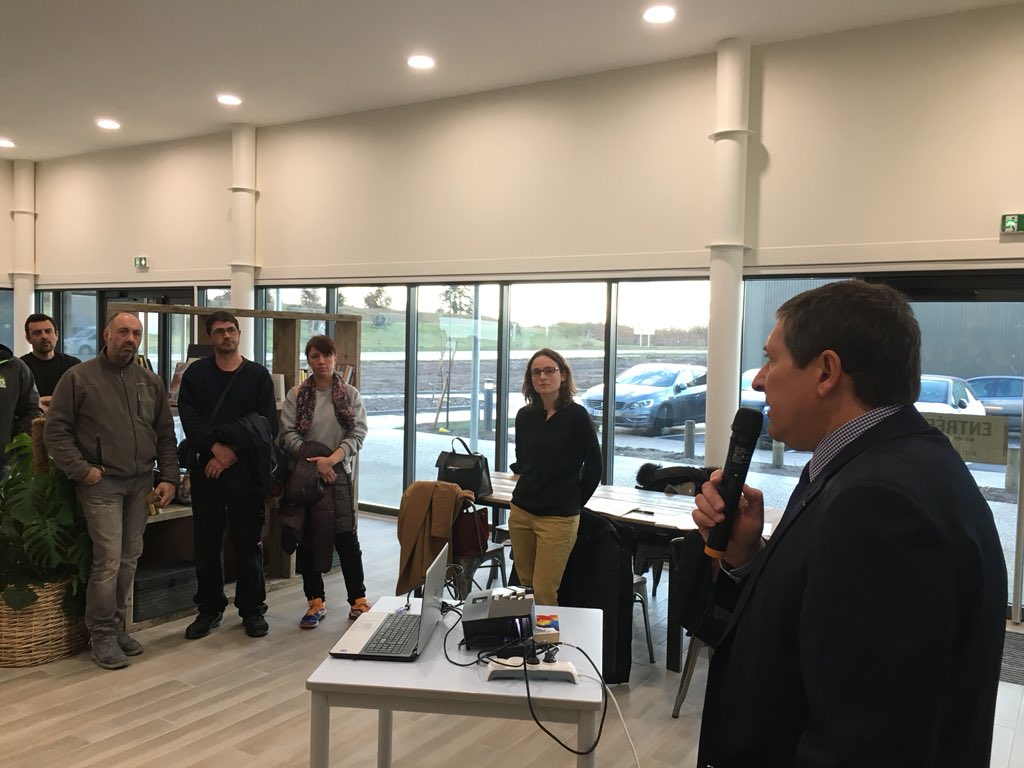 CC2V91's tweet image. Ce soir l’équipe Dev Eco #CC2V91 avec son Président Pascal Simonnot et son VP Dev Eco #PhilBerthon recevaient tous les chefs d’entreprise de la ZAC du Chenêt. Un bel échange pour une zone en plein développement avec à terme près de 500 emplois