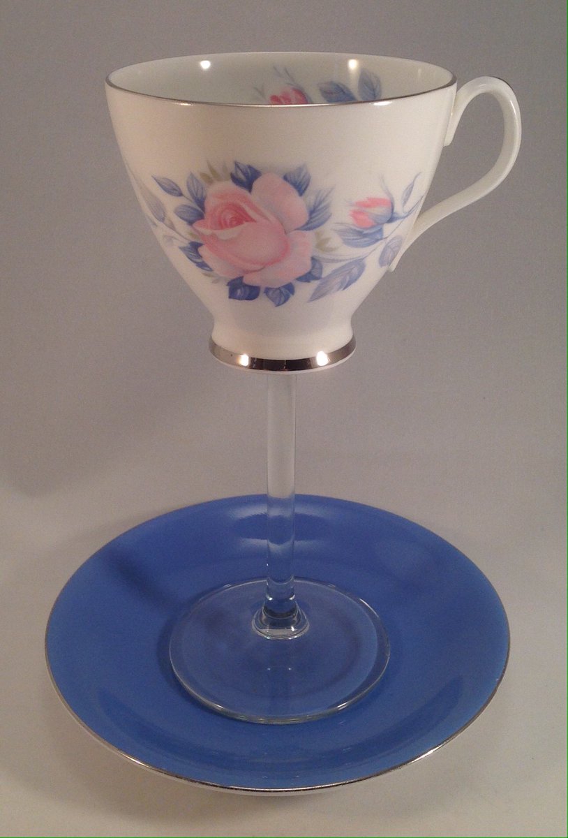 TheTipsyTeaCups's tweet photo. #weddinghour
This is what we do! Bit different. #tea #tipsy #cocktails https://t.co/dFu0YtCqnc