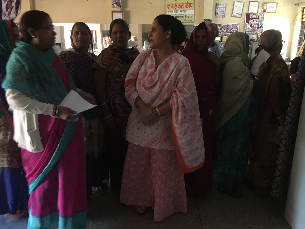 kavitaashok1969's tweet photo. A gift of health to underprivileged women -ECG and other free checkups #NGOTreeforLife #kavitaashok #healthcamp #Women’sday#IronVitaminBdefeciencyVitaminD #stress #gynaecissues https://t.co/YCGR9ZwOCT