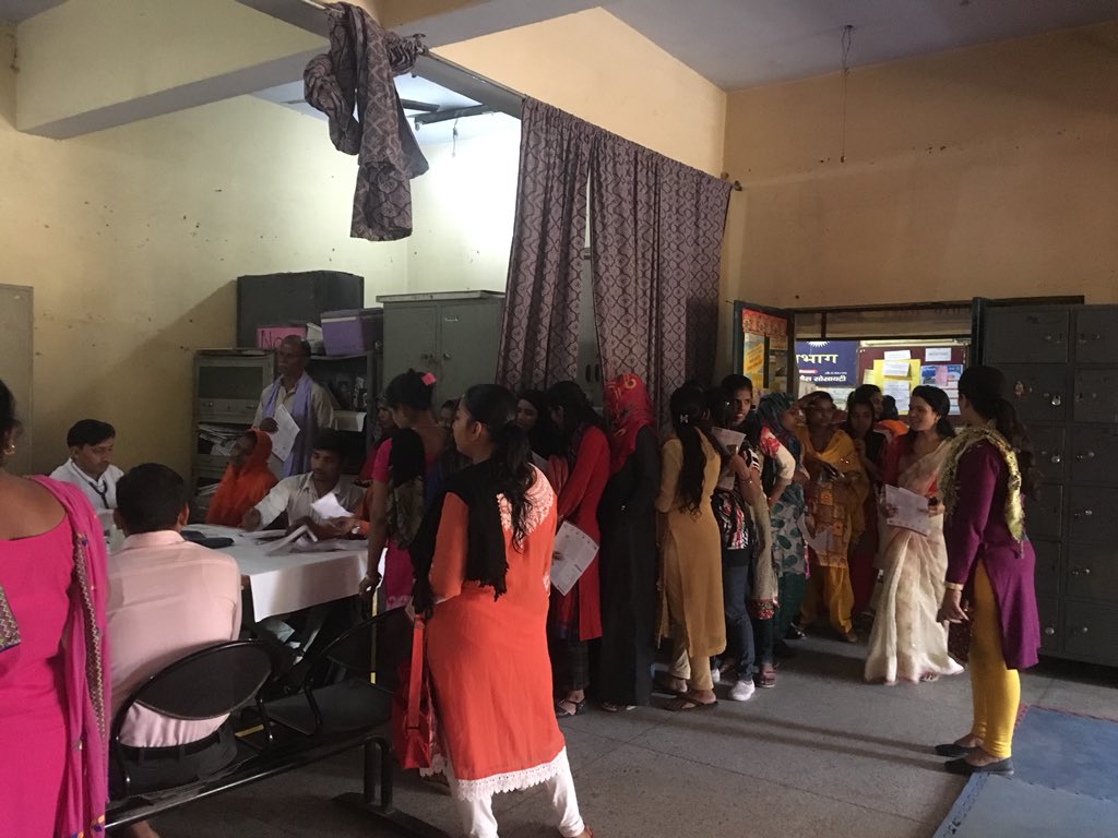 kavitaashok1969's tweet photo. A gift of health to underprivileged women -ECG and other free checkups #NGOTreeforLife #kavitaashok #healthcamp #Women’sday#IronVitaminBdefeciencyVitaminD #stress #gynaecissues https://t.co/YCGR9ZwOCT