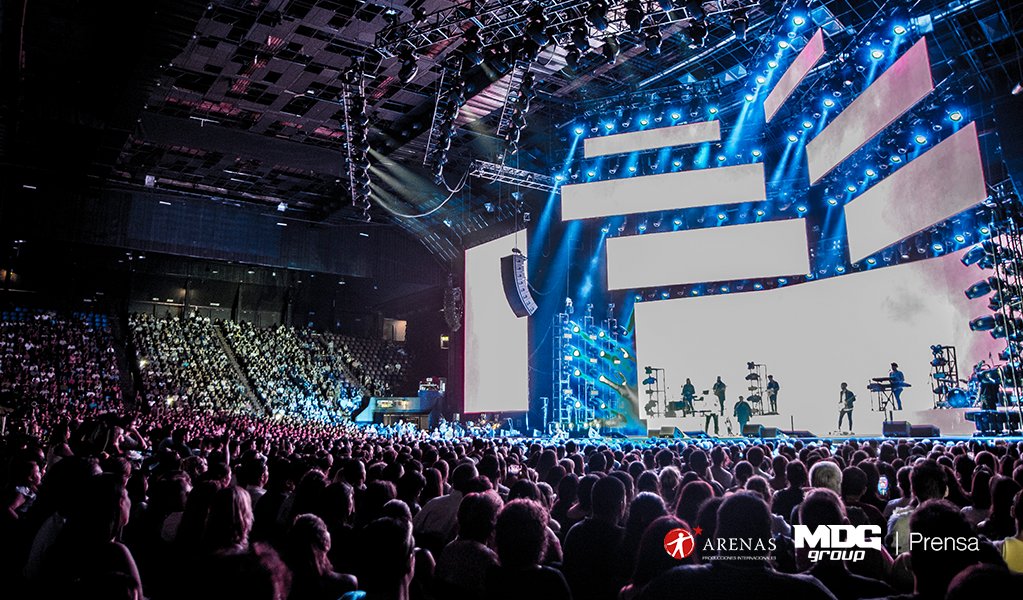 MDGGroupPR's tweet photo. Emanuel fue dado a luz en el Luna Park. El nuevo álbum de @ChristineDmusic Nota completa de nuestro Equipo @MDGGroupPR @ArenasProd @MDGGROUPAr >> https://t.co/KOQnY7S0iA
#cdcEmanuel #ArenasProducciones #cdcenellunapark #MDGGroup #cdcLive #MDG #LunaPark #BA https://t.co/pPm5r5zuFp