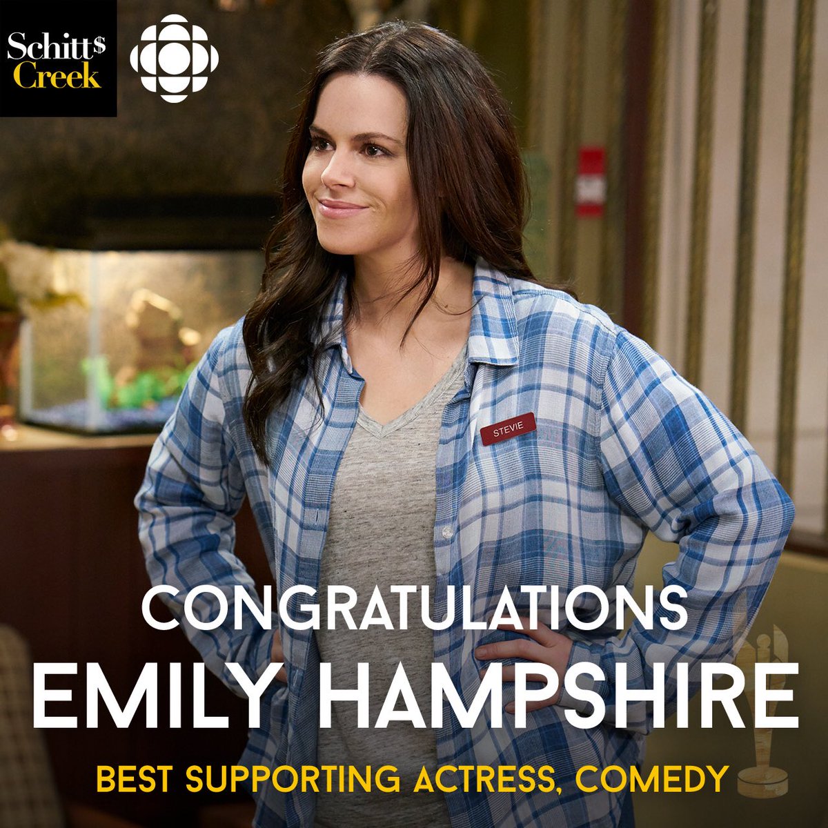 SchittsCreek's tweet photo. Congratulations, Emily! #CdnScreenAwards winner for Best Supporting Actress, Comedy! #SchittsCreek https://t.co/kE3Jhb9arQ