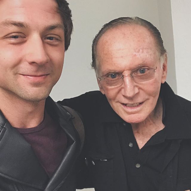 methodstudiola's tweet photo. How awesome it is to have legendary actor Paul Herman (#Big, #Goodfellas #TheSopranos #SilverLiningPlaybook #AmericanHustle) sitting in my acting workshop?? (oh and @joshlacount too ;-) #blessed #Respect #method #methodacting #LeeStrasberg @sagaftra https://t.co/JDFYB9GsAa