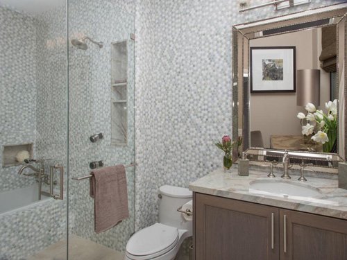 ScottKingCGC's tweet photo. Want to reno your bath, but only have a small budget? Here's some tips: keep the plumbing where it is, update your old toilet, hit the salvage yard, consider open shelves, spiff it up with paint. Stay on time and on budget #SWFL #renovations #Contractors https://t.co/cWfDCtu2Py