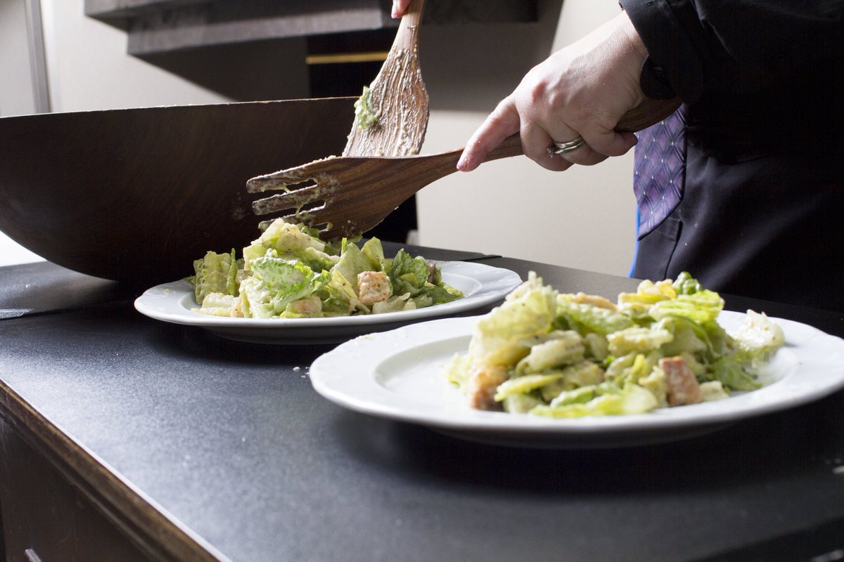 GolfsRegina's tweet photo. Have you tried our Table Side Caesar Salad? It’s made from the freshest ingredients right in front of your eyes! #yqrfood #tablesideservice #GOLFS https://t.co/e8pPaZm7yC
