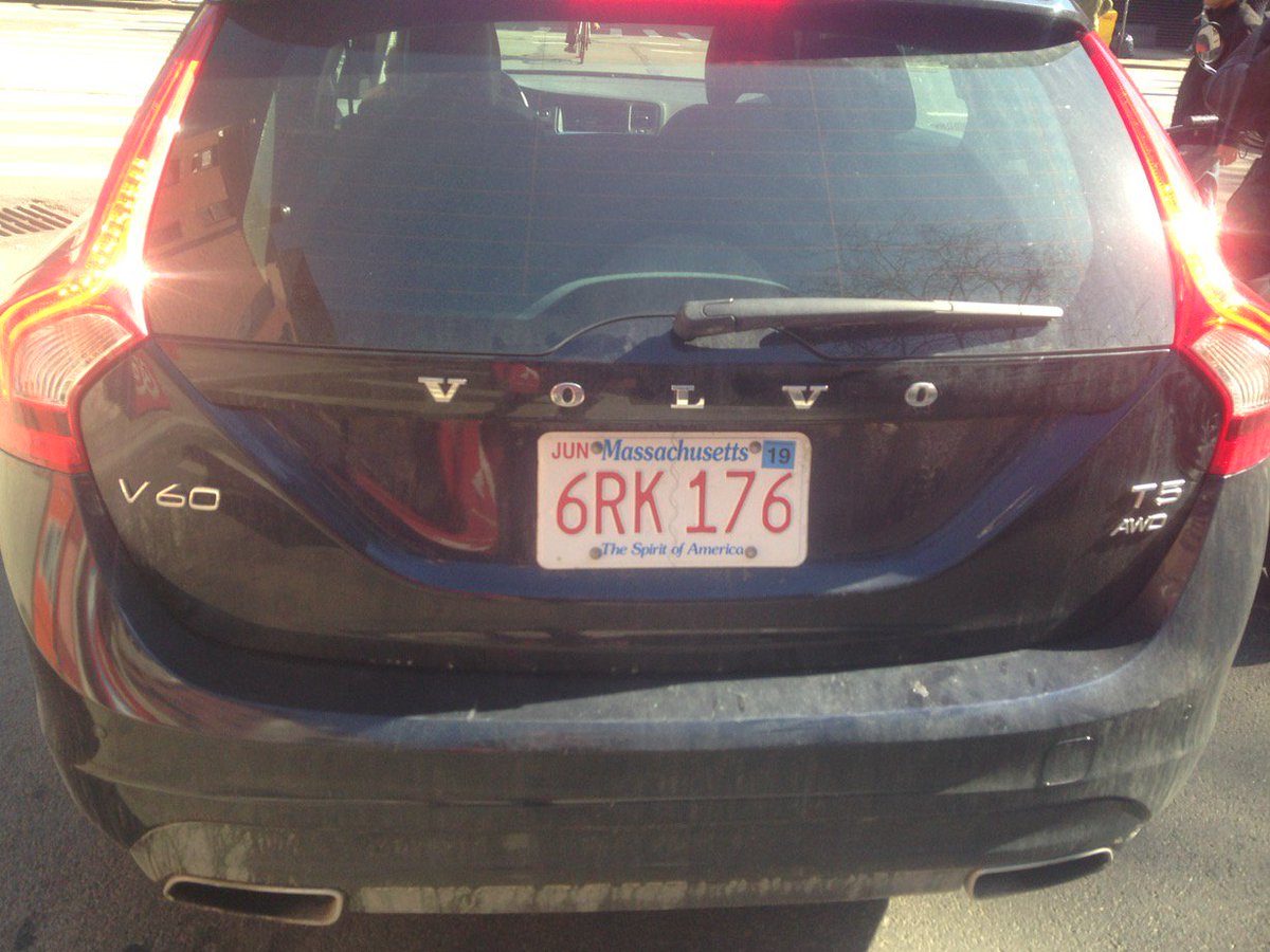 chocolatelady's tweet image. #intersectionbullying #failuretoyield @nyc_dot @StreetsblogNYC @Streetfilms