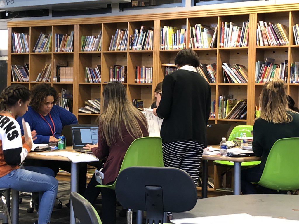 milihenriquez's tweet photo. Instructional planning at @Pugh_ES during #A180 #ExtendedWednesday today @jasonldavila @MsCMontoya @ortizteach @HilarionMartin1 #AllInNoneOut https://t.co/8qU0JUhpNl