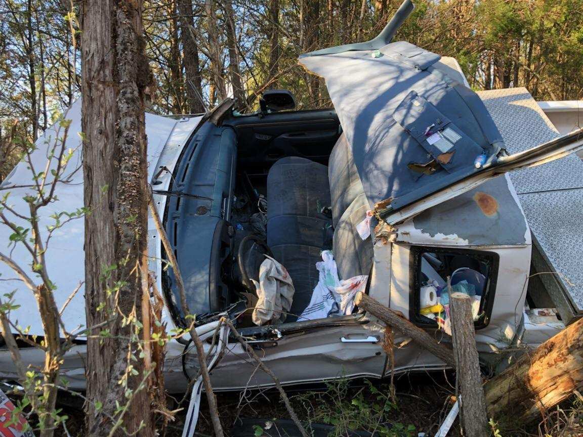 lrvfd_fire's tweet image. Squad 319 and Ladder 31 responded to this wreck at the intersection of Stanley Lucia Rd and Sandy Ford Rd. There was 1 entrapment that took the firefighters 24 minutes to extricate. Patient was transported by GEMS. We had assistance from Station 30. #squad319 #ladder31