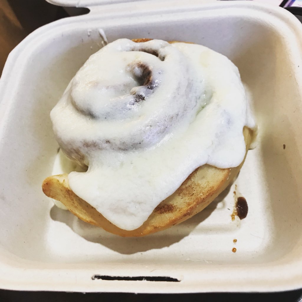 TankTalkPod's tweet photo. Cinnaholic has arrived in my town! https://t.co/woxbE8Ohme