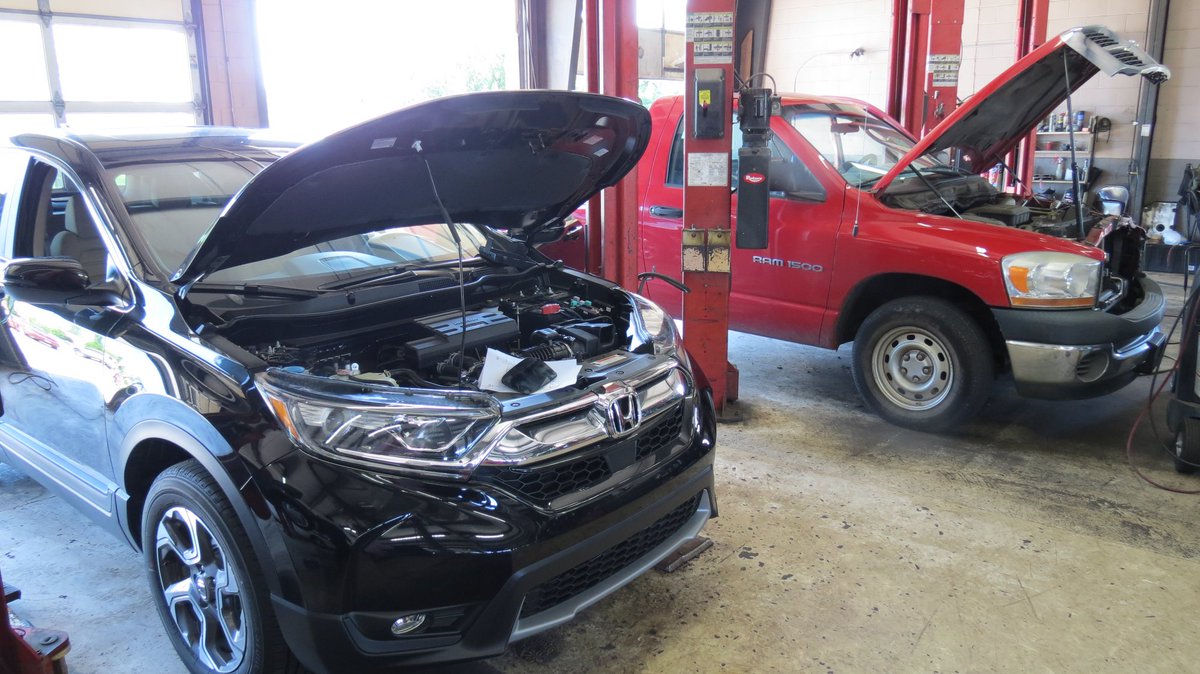 KingsAutoOP's tweet image. s your car ready for Spring? KINGS AUTO Service is here to help! We have 2 locations and we work on both foreign and domestic vehicles.

Call us today to schedule your appointment!

#JohnsonCounty #151stAntioch #OverlandPark