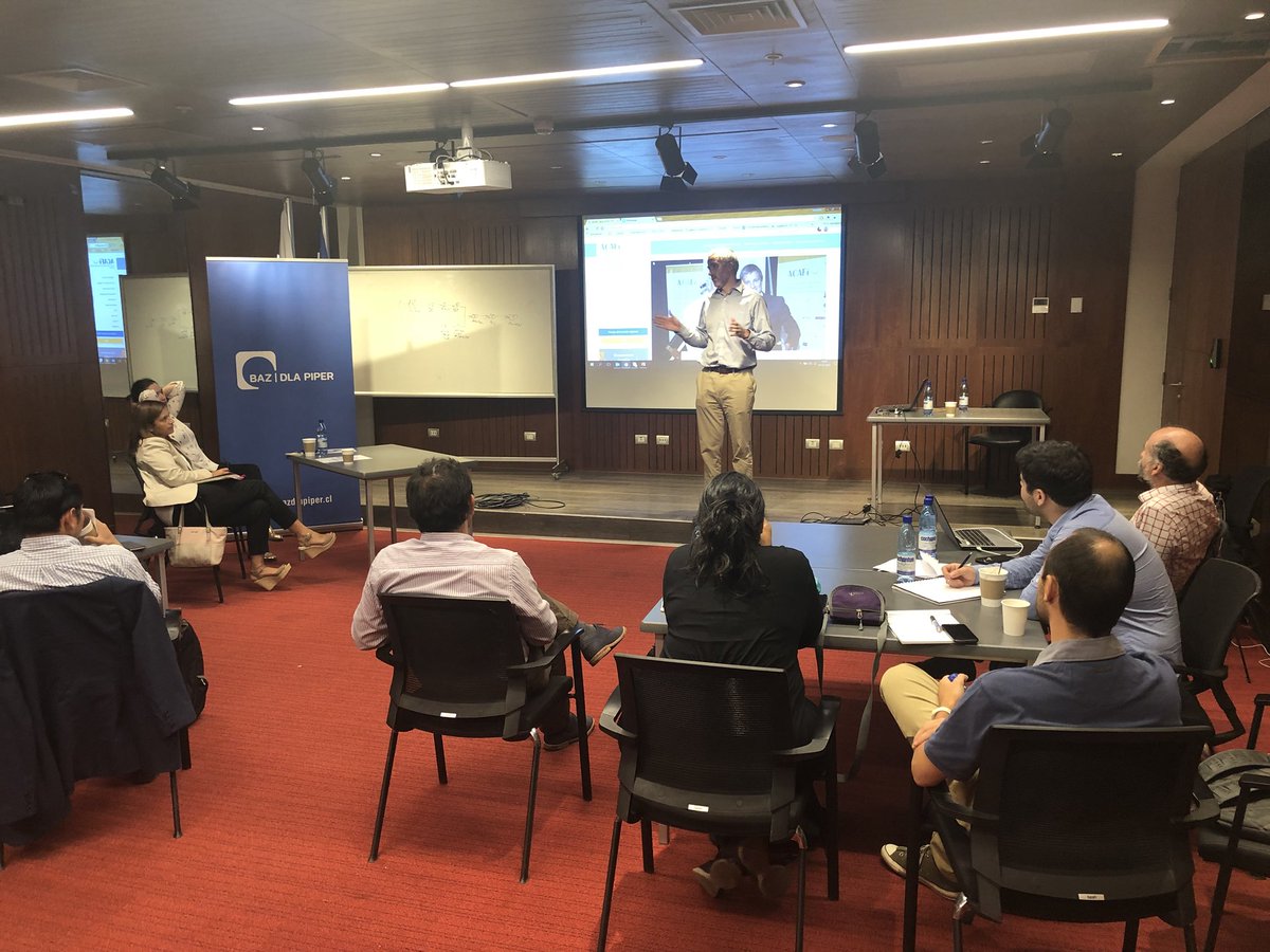 Hoy una sesión muy importante, con un gran equipo de Mentores. Ahora exponiendo Cristóbal Silva de <a href="/FenVentures/">Fen Ventures</a>