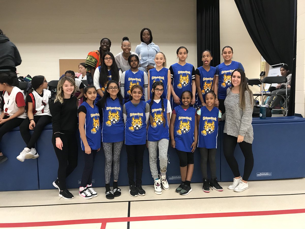 jdumas_'s tweet photo. BIG S/O to our J.R Girls BB Team that made it to the quarter finals at today’s tournament! Way to go we are so proud of you all! Thanks to our S.R girls for helping out!! @PeelSchools @SIB_PE @JaySugunan 👏🏼🏀 https://t.co/mtbpunw4zY