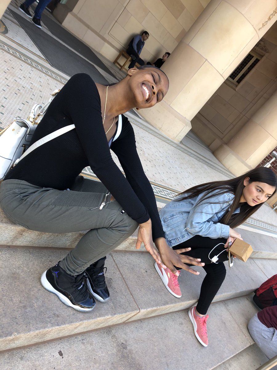ladolchee's tweet photo. the best kind of friendships are fierce lady friendships... where you believe in each other & know that you both deserve the world โก๏ธ#WomanWithGoals๐ช๐ป https://t.co/uM8HFRG2gV