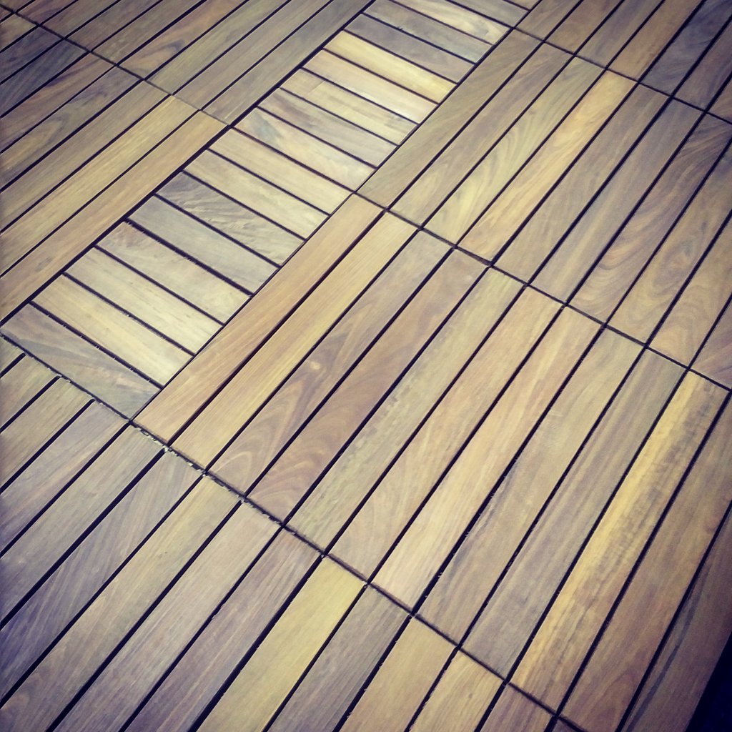 SkyscapesInfo's tweet photo. You can make your space #unique with your own #patterns like this one using 1 x 2 #ipe #decktiles with 1x1 #tiles to #create a #runway 

#original #outdoordesign #flooringdesign #flooringinstallation #patioseason #creativeideas #exoticlumber #wood https://t.co/1H4HdGBsCg