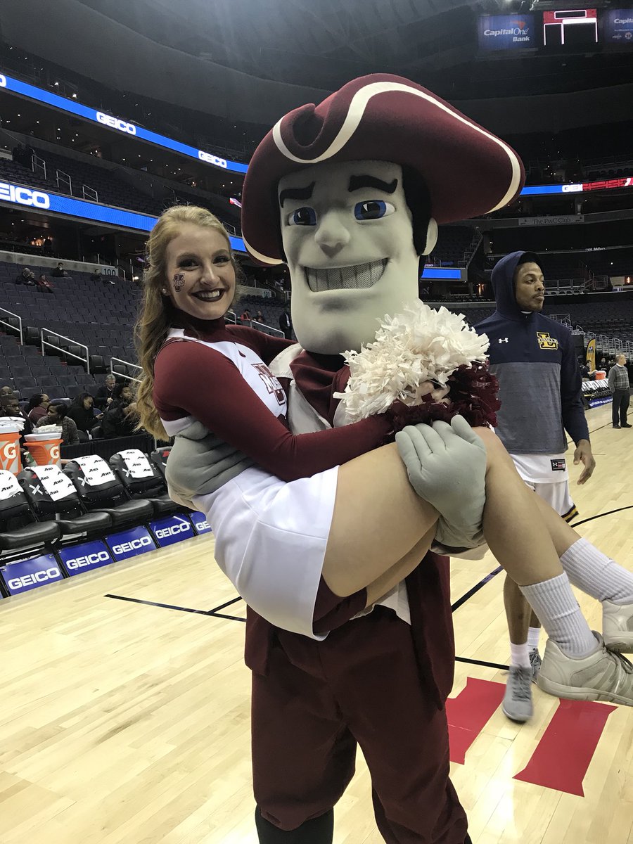 UMassCheer's tweet photo. The game is underway here in DC! #BeatLaSalle #GoMassGo https://t.co/opZem6N9yr