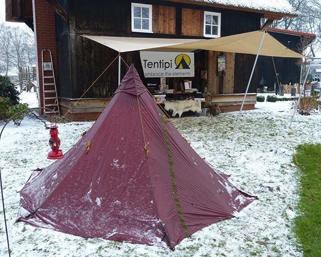 TentipiTents's tweet photo. One of the First shots of the Olivin being put through its paces in  winter. Nice photo shared by @absolut_canoe in Germany.

#absolut_canoe #tenttest #olivin #backpackerstent #2manandadogtent nordictipi #tentipitribe #lifeofadventure #Tentipi https://t.co/mWXIyJkv1q https://t.co/43JOyMfE8C