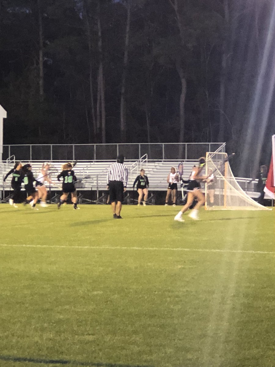 DebiMcNeal's tweet photo. RHHS Girls LAX - Wildcats taking the early lead! 🌟💛🌟 https://t.co/c8McQb2QkL