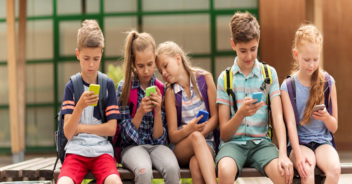 Did you know that there’s actually a word for the fear of being without a mobile phone? Nomophobia was officially added to the Merriam-Webster dictionary in 2016 and the condition continues to be on the rise among Canadians. Stay aware ! 📵
Learn more: ow.ly/7J0U30iOOq9