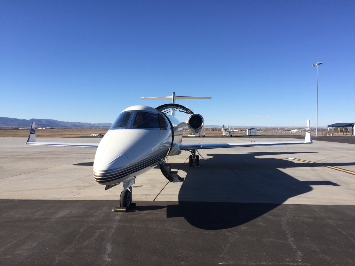FlyFNL's tweet image. Today's @FlyWOAW event for Women's Aviation Worldwide Week event was still going strong!  

#WOAW18 @ColoradoDOT Aeronautics