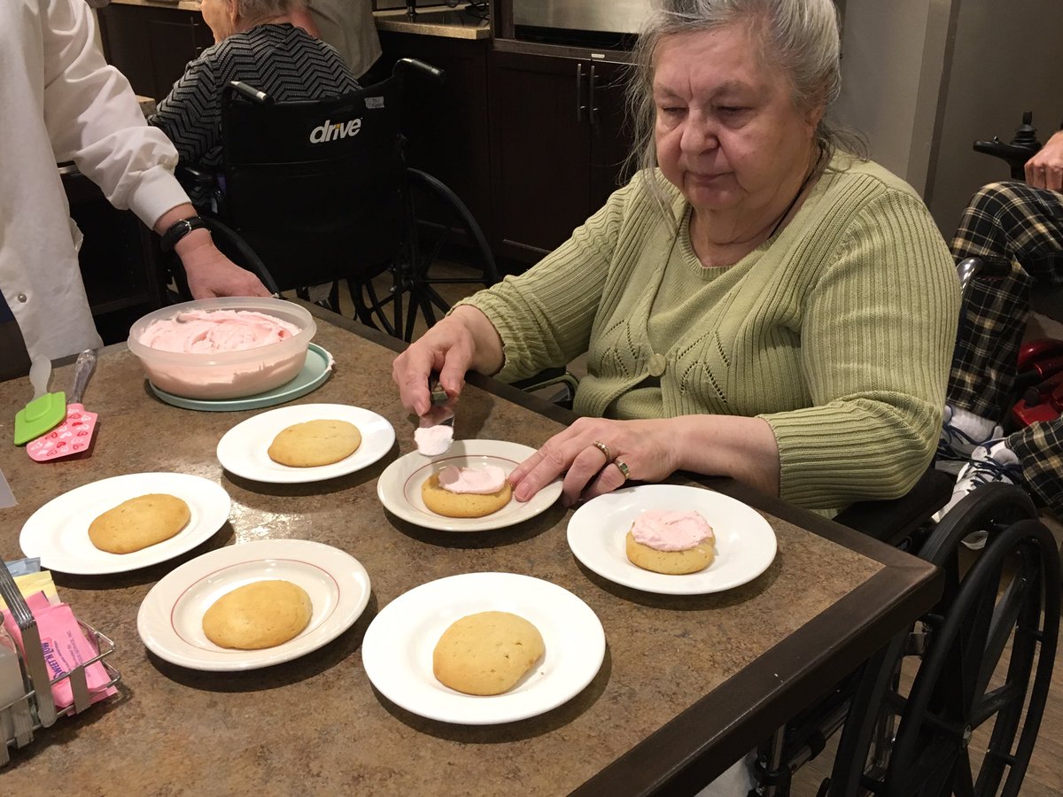 Westfield_WB's tweet photo. kicked off our triathlon competition with our iron chef competition 👨🏽🍳 #t3 #TrilogyTriathlon #creativecooking #staffled @TrilogyLiving https://t.co/myo4Uu9y14