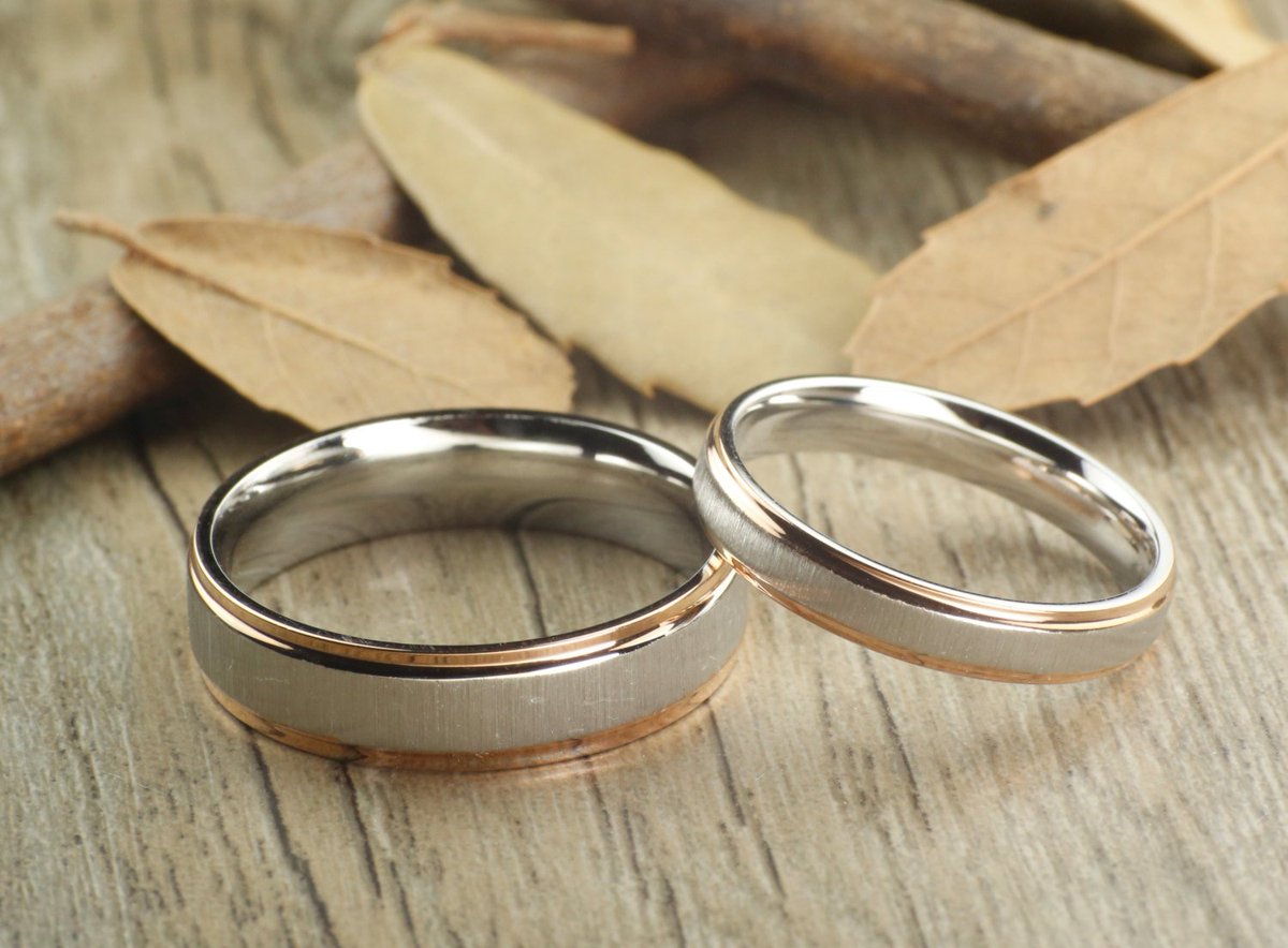 JRingStudio's tweet image. Christmas Gifts - His and Her Promise Rings - Gold Wedding Titanium Rings Set tuppu.net/3e49ced #Etsy #JRingStudio #InfinityRing