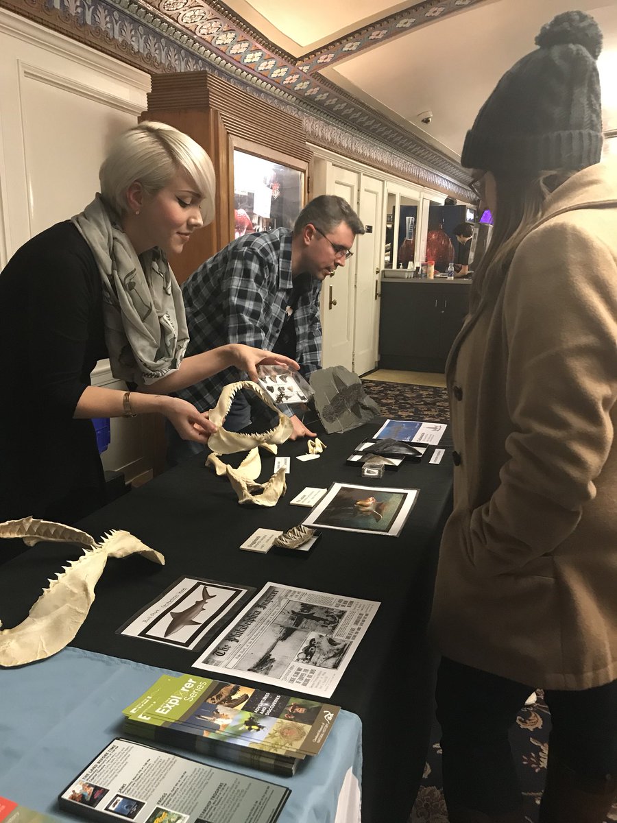 goCMNH's tweet image. Learning about #shark teeth with @LadyNaturalist @CMNHedu before tonight’s #REELscience screening of #Jaws at @CedarLeeTheatre. What did this classic Steven Spielberg film get right/wrong?