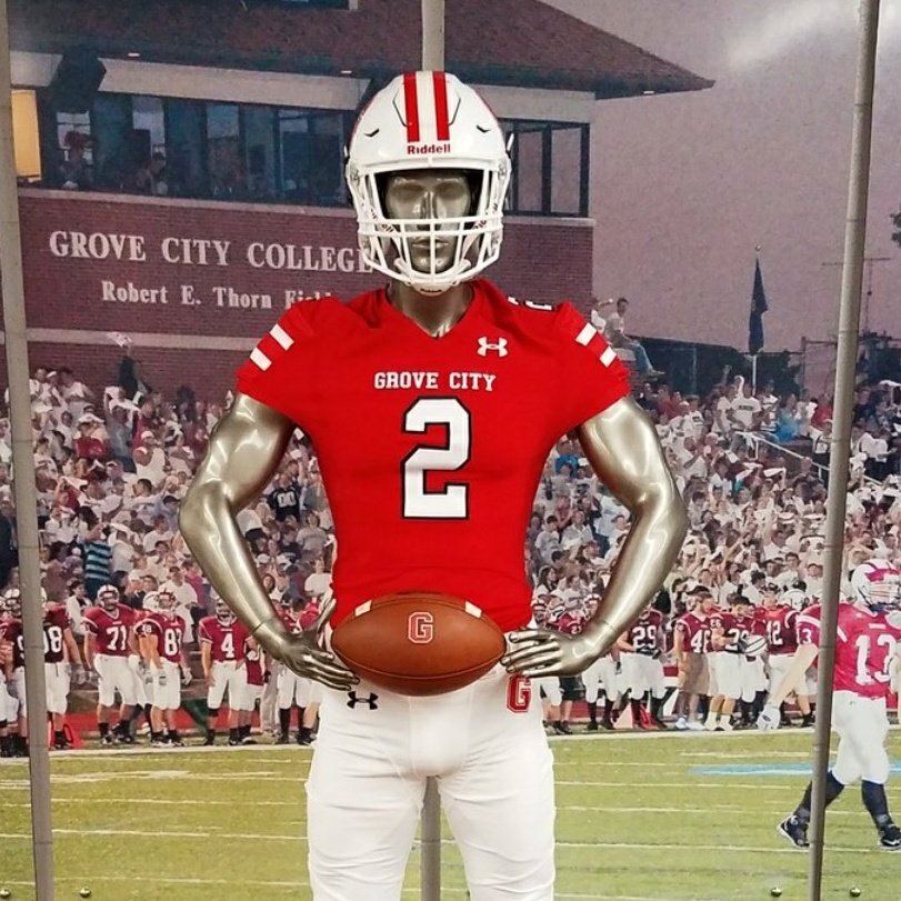 CoachBaney's tweet photo. Nothing fires me up more then adding another one! This one a transfer excited to add him to the red and white. Welcome to the wolverines https://t.co/oY74vk6X7M