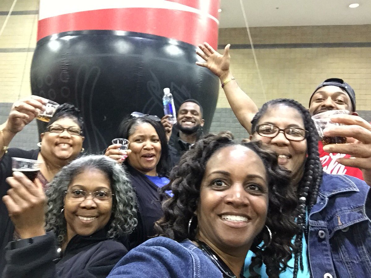 pvtdcr's tweet photo. We would like to thank Coca Cola for giving back to the CIAA Conference and CMS Schools!!
#Refreshcrew #CIAA2018
#EducatorsRock https://t.co/xXtsr1UZAj