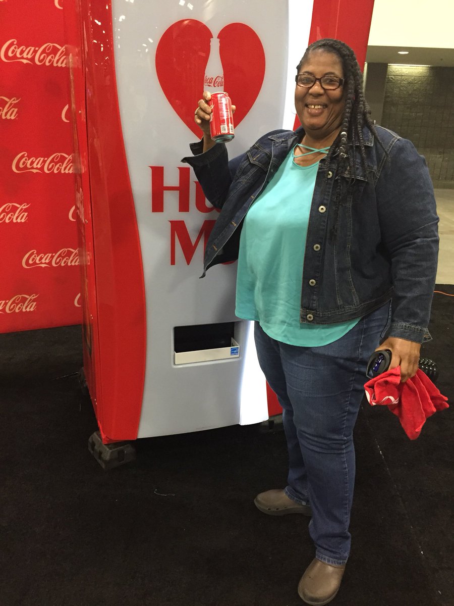 pvtdcr's tweet photo. We would like to thank Coca Cola for giving back to the CIAA Conference and CMS Schools!!
#Refreshcrew #CIAA2018
#EducatorsRock https://t.co/xXtsr1UZAj