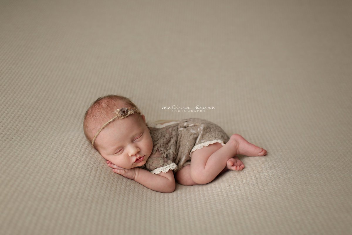 MDPhotography's tweet photo. Baby Natalie! So much cuteness here: https://t.co/iaOWA2wOHL https://t.co/eVtnwAaQtz