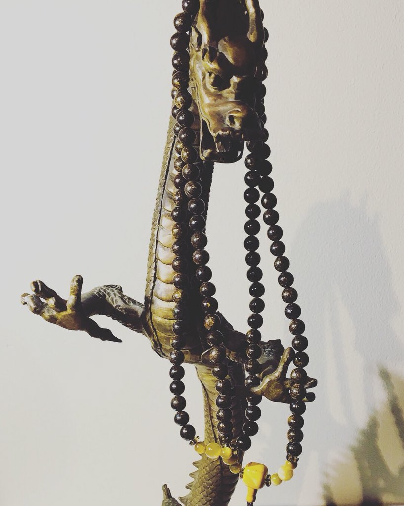 _Chi_Me_'s tweet photo. Warrior #Mala-Bronzite, yellow Tiger Eye, Smokey Quartz spacers and Mookite guru. Inject your spirit with confidence, strength and focus to follow through on actions-directing you to follow the right path. #meditation #mindfulness #handmadejewelry #intention #crystalhealing https://t.co/enIBYADpPI
