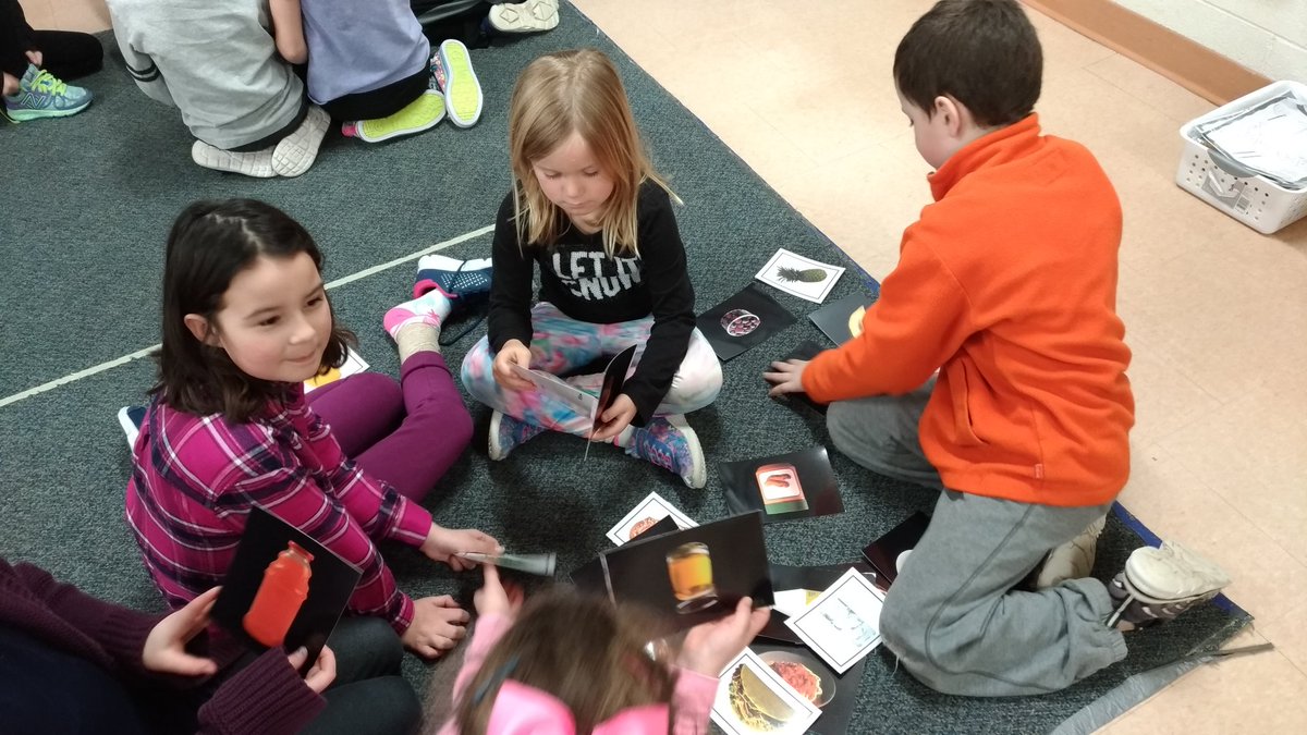 MrsColvinsClass's tweet image. The students developed some sorting rules for food today. One group sorted by &quot;yummy&quot; and &quot;un-yummy&quot;. 🙂