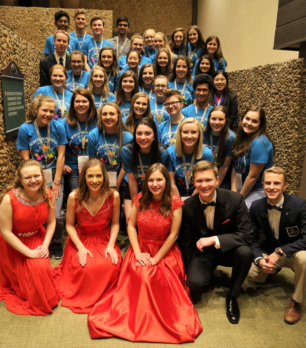 Grace_Chiaseeds's tweet photo. I have been beyond grateful to serve as a 2017-2018 @WI_DECA State Officer. Thank you Wisconsin DECA, for the opportunity and for making my year #limitless https://t.co/FQO1wh7HQU