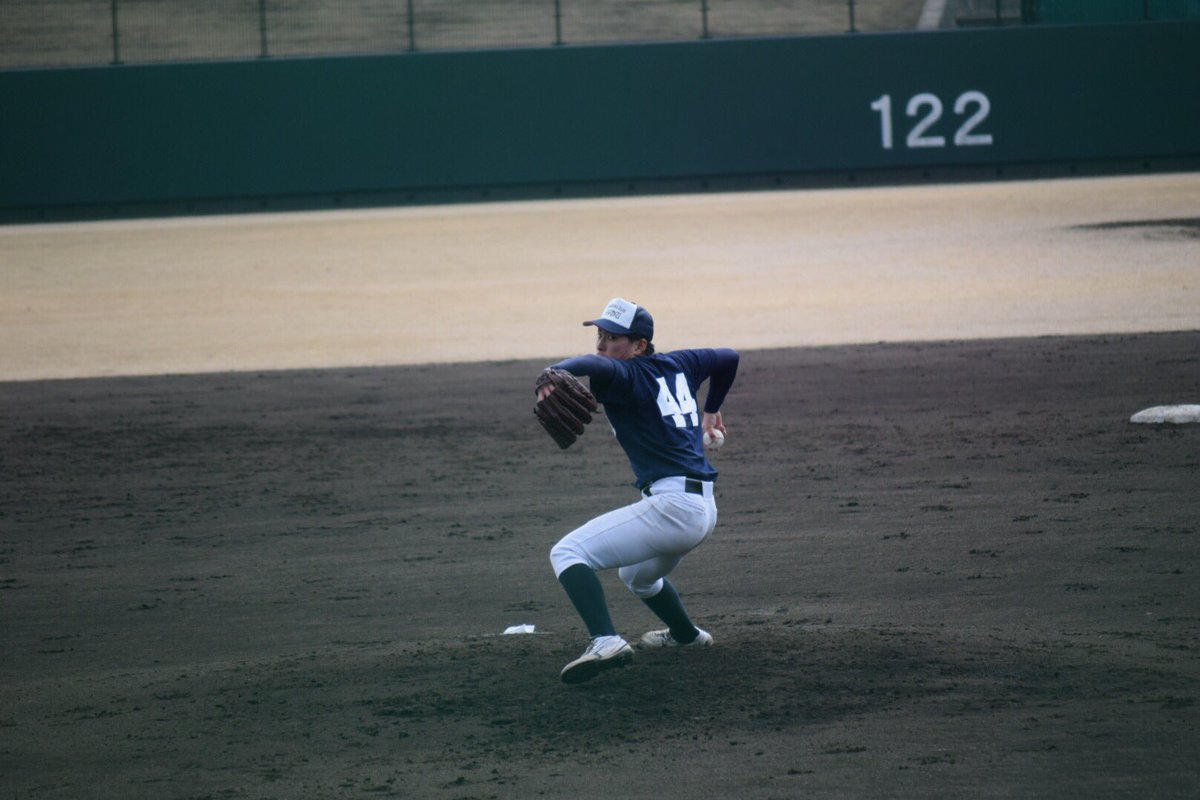 姫路獨協大学 硬式野球部 キャンプ4日目 別府大とのオープン戦を二試合行いました 結果は 3 5 3 0の一勝一敗でした 新入生もこのキャンプは参加しており Aチームでも昨日から活躍している選手もいます