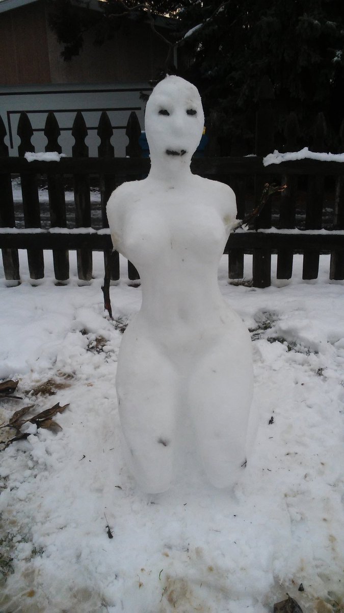 barn_hole's tweet photo. I've never sculpted anything in my life but today I created this terrifying thing https://t.co/CntoydcaKG