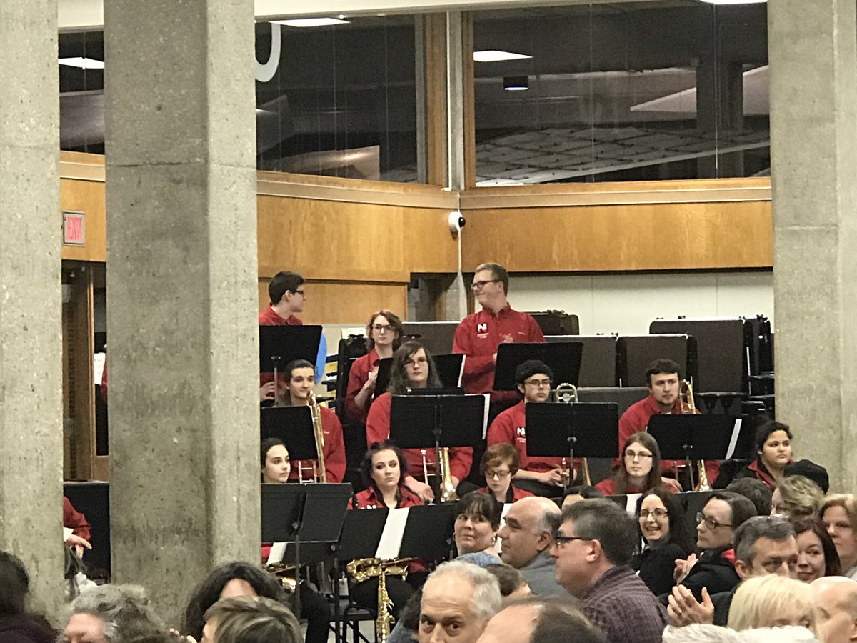 Wildcats512's tweet photo. Four bands + local professional musicians + incredible Mr. Talley equal the Jazz Showcase. Wow, what a sound @APCogswell #oarsallin TMS Tunes https://t.co/79JSMovd9H