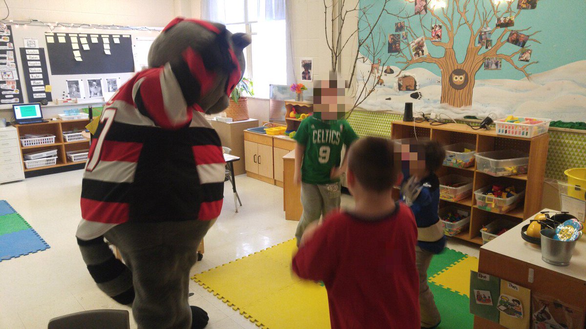 Stepskinders tweet media