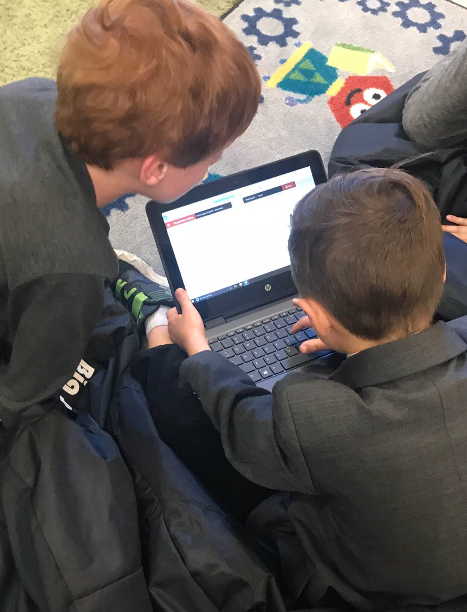 TurnerTenille's tweet photo. First Graders collaborating and creating PowerPoints in @Office365 over the beginning, middle, and end of Mrs. Turner’s fav Dr. Seuss book, Horton Hatches the Egg!! #mestech #ReadAcrossAmerica @MacedoniaElem https://t.co/nBinAhWMGr