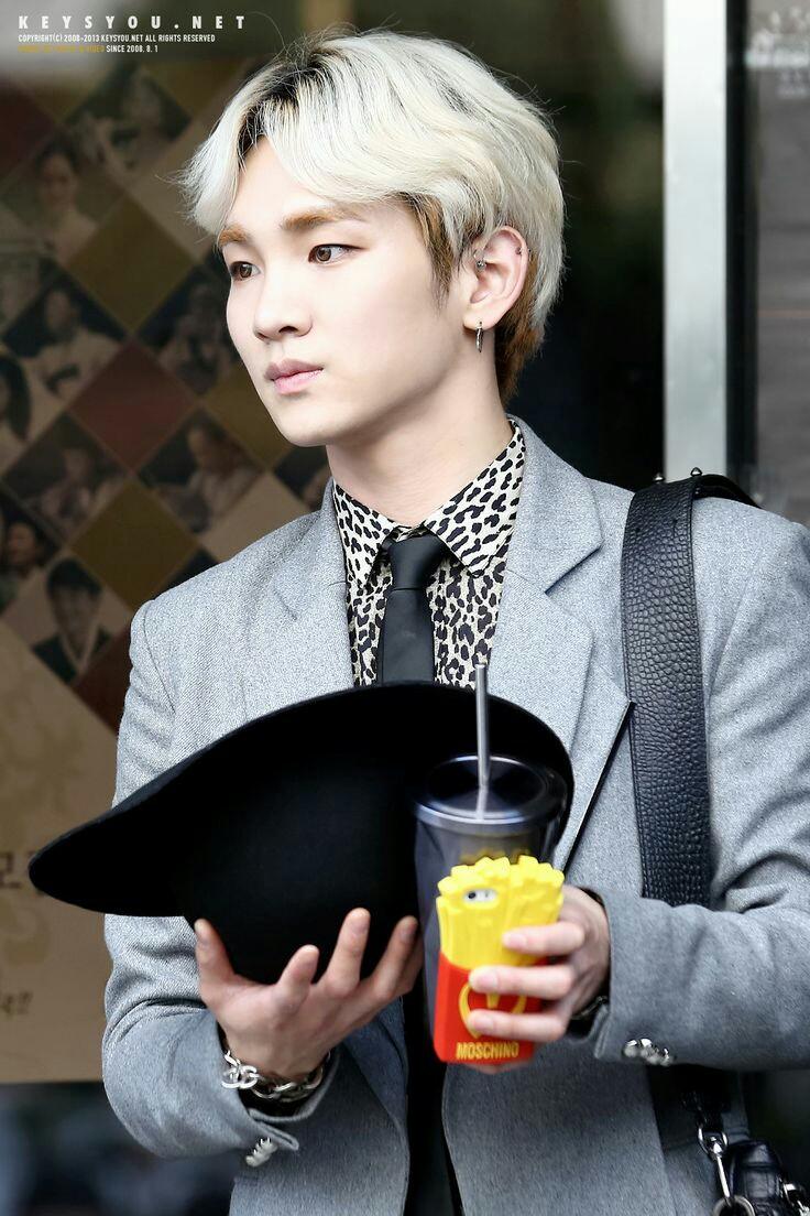 SHINeeCNCO's tweet photo. #key  mi diva favorita😍😍😍💋💋💞💞 https://t.co/FTZ3qwJZXf