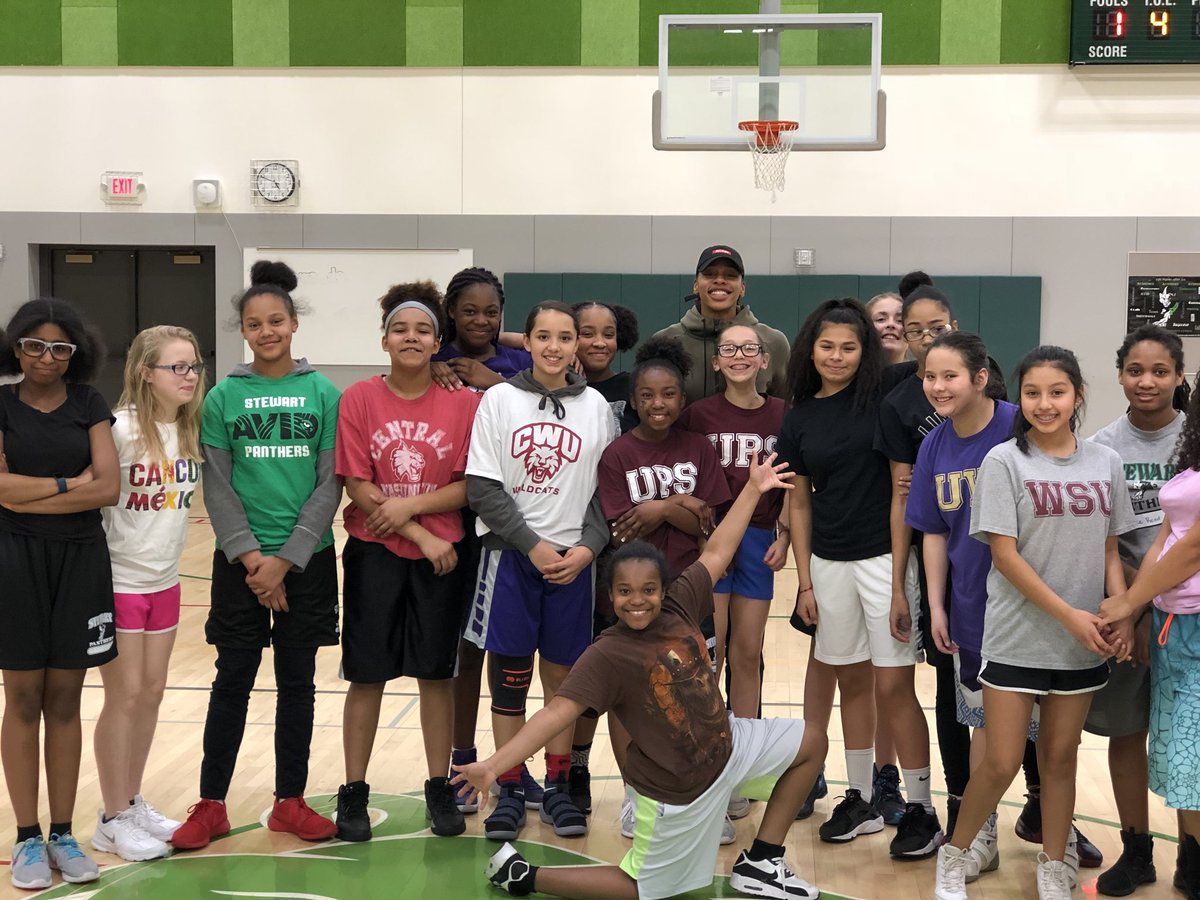 Alex Montgomery plays for the Chicago Sky shared her wisdom with Stewart Panthers <a href="/stewartpanthers/">Stewart MS Panthers</a> <a href="/tacomaschools/">Tacoma Schools</a> @