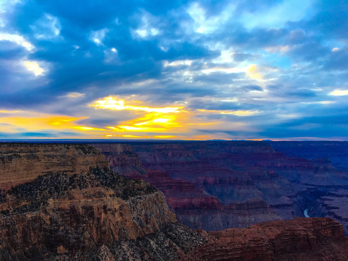 willhaggerson's tweet photo. #sunset #GrandCanyon #HopiPoint @wxbrad @lauren_shea28 https://t.co/6yr1OHNf7O
