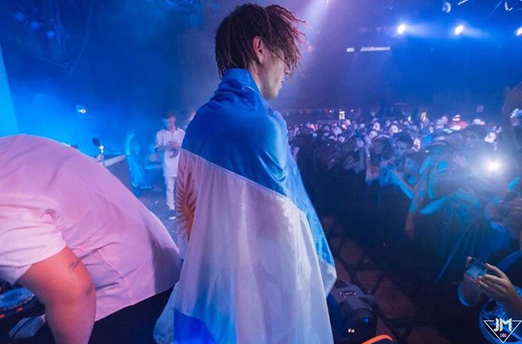 kiddkeofans's tweet photo. Hacerle vibrar 🇦🇷💕 @KiddKeo95Flames https://t.co/MJF1nY2abC