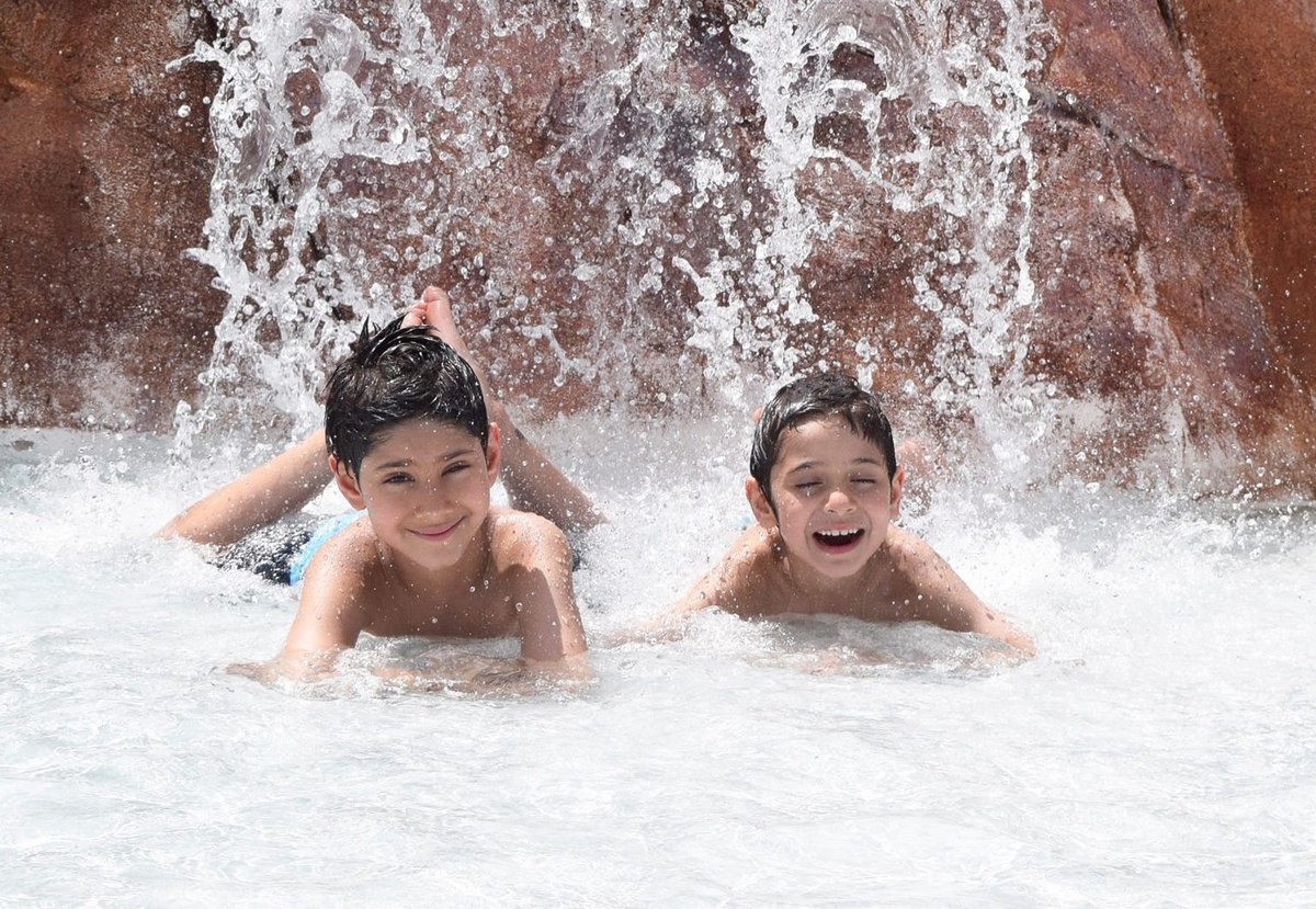 Listen2Lena's tweet photo. Part B - would you take the kids? Ha! I don't know if I could leave these two world travellers behind :) #WithRogers https://t.co/KsLqWvWQxc