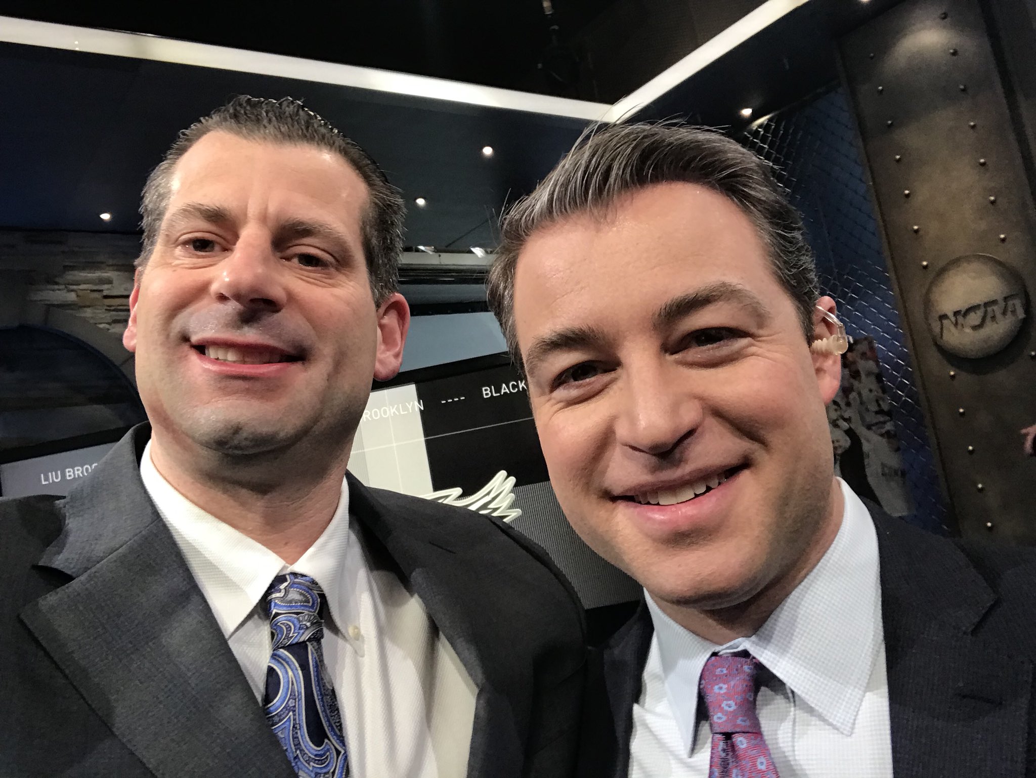 derek-kellogg-on-twitter-hanging-out-on-set-of-inside-college