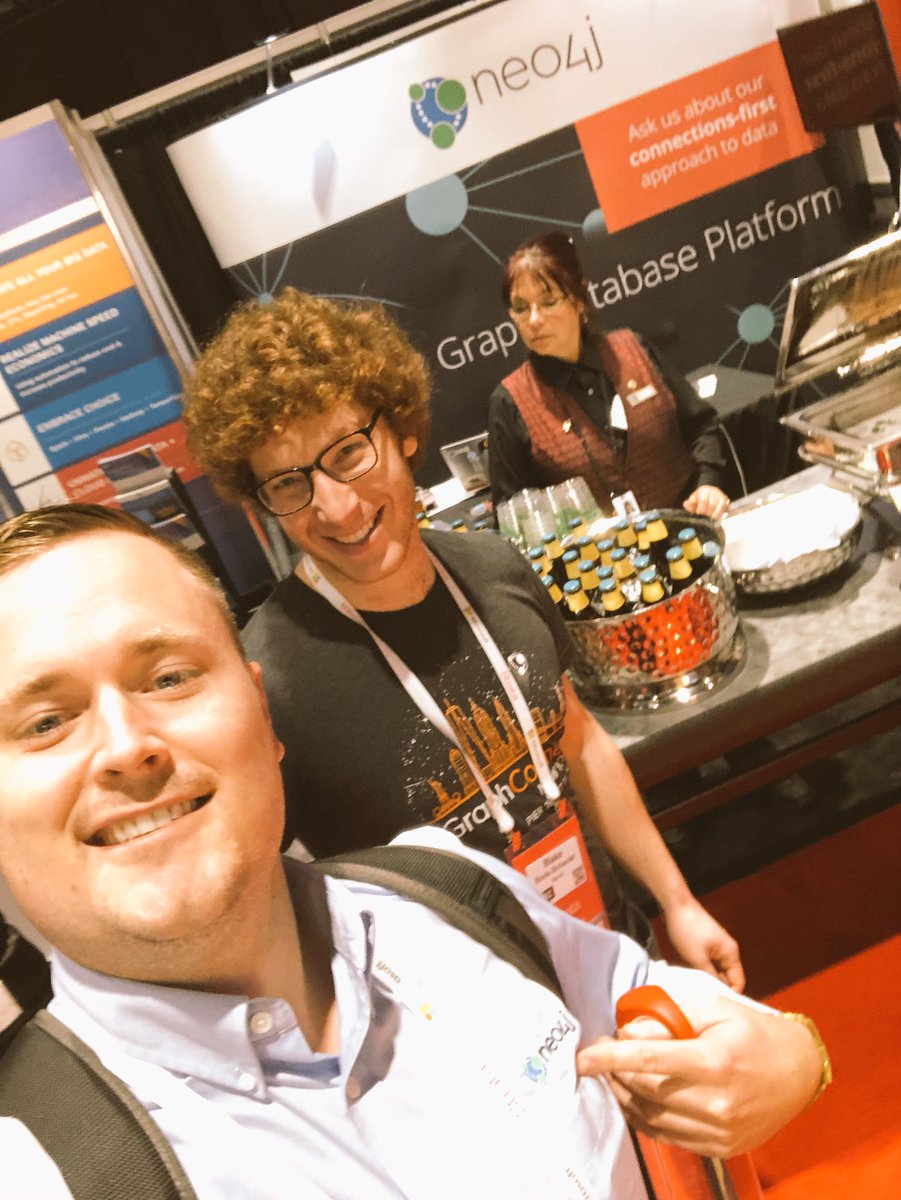 luis619adivina's tweet image. If you haven’t stopped by the #Neo4j booth at #StrataDataConference now is the time to do so! #🍔 #🍺 Booth 834

#frauddetection #graphdatabase #noSQL #strata #datascience #businessintelligence #dataanalyics