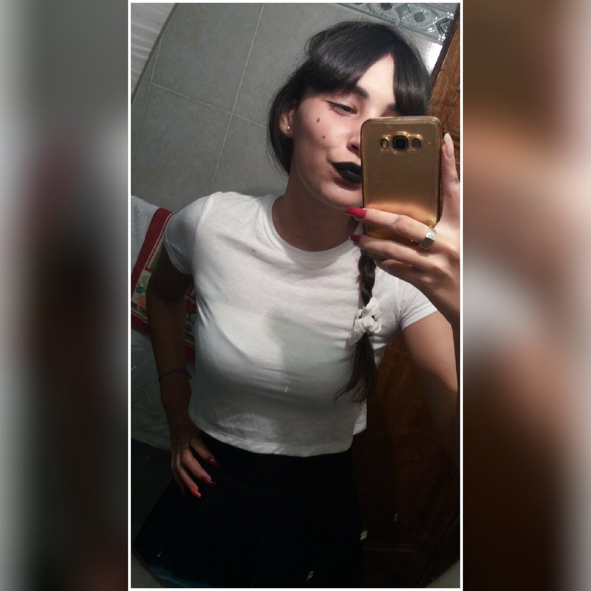 HapinnesSuarez's tweet photo. Todavia no me pegó la pubertad 
#PubertyGF https://t.co/XO9MfTGrGP