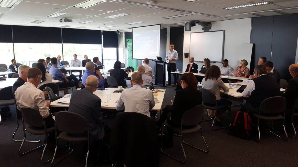GeoffSawyer1's tweet photo. another full room for the third and final workshop of our australian tour. this time in sydney. #earsc #crcsi https://t.co/Ds6M1IU4Wk
