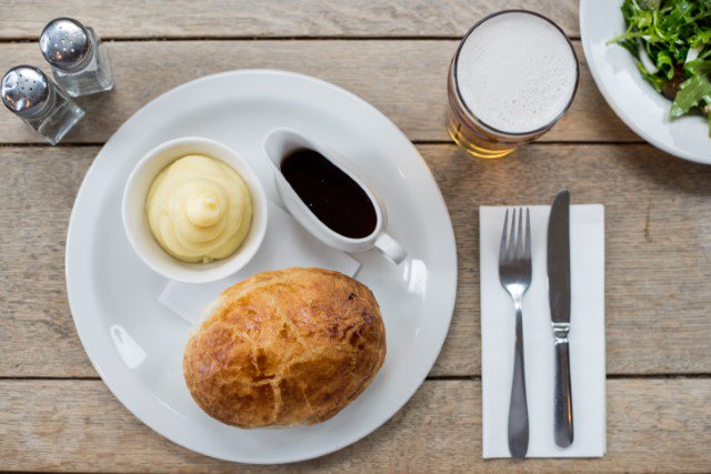 Celebrate #PieWeek this lunch! - £10 for a pie AND a pint 12-3pm today